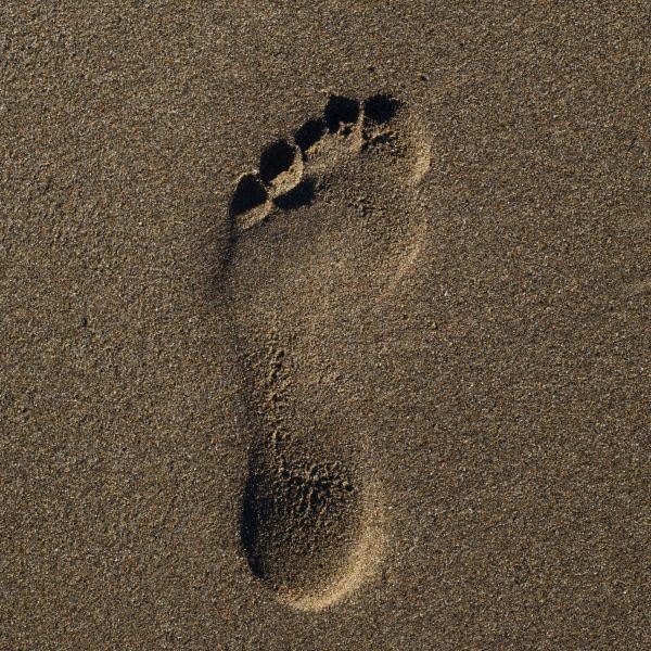 view-beach-sand-summertime-with-footprint view-beach-sand-summertime-with-footprint